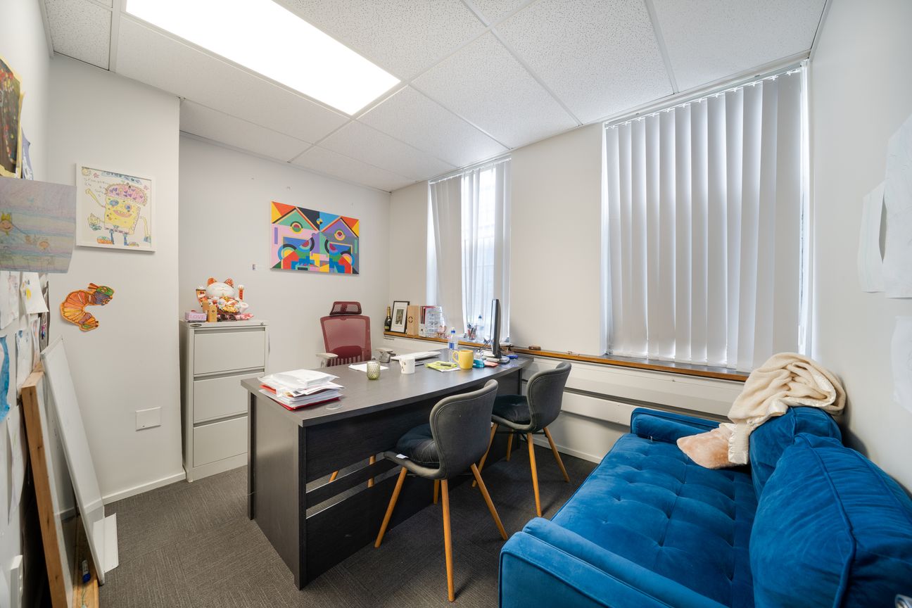 Opportunity in the heart of Hutt Central! – pohled 3