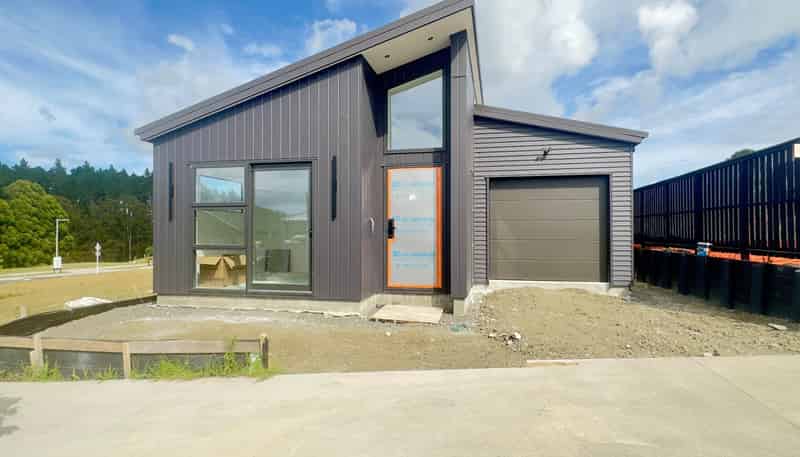 49 Huanui Drive, Orewa