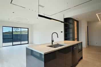 61 Huanui Drive, Orewa