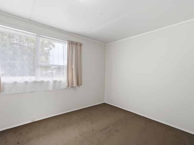 6 Comet Crescent, Mangere