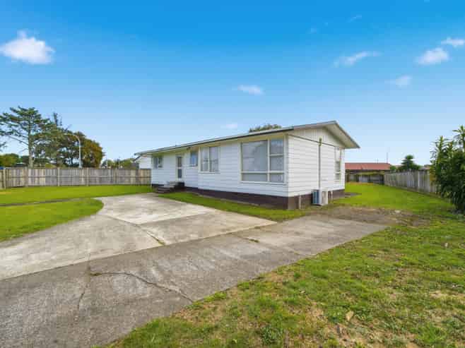 6 Comet Crescent, Mangere