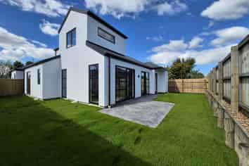 2/1482 Springs Road, Lincoln