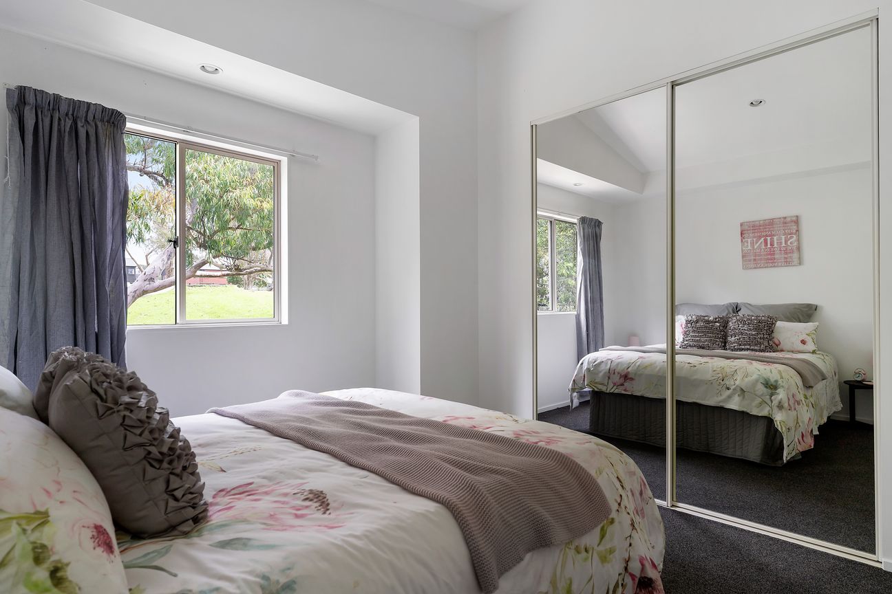 Stylish Affordable Living in the Heart of New Lynn - Więcej