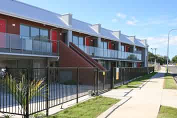 01/26 Railway Street West, Papakura