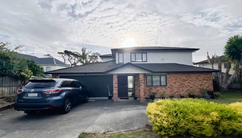 17 Nicholas-Gibbons Drive, Clendon Park