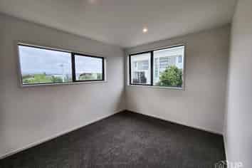 86 Glidepath Road, Hobsonville