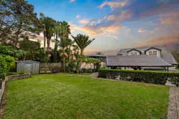16 Awhiorangi Promenade, Swanson