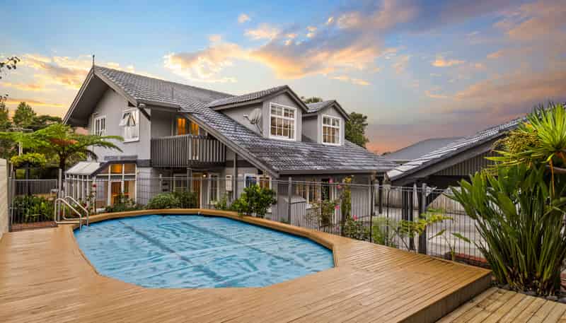 16 Awhiorangi Promenade, Swanson