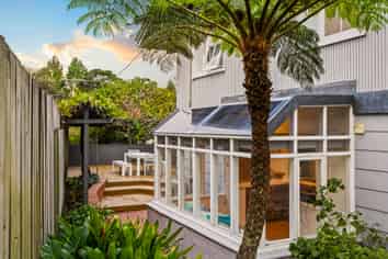 16 Awhiorangi Promenade, Swanson