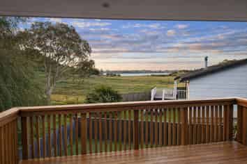 56 Harrisfield Drive, Hairini