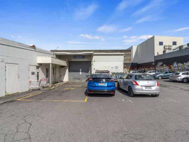 City Centre Bulk Retail