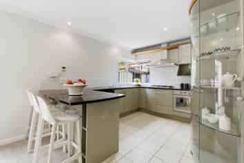 404 Chapel Road, Flat Bush