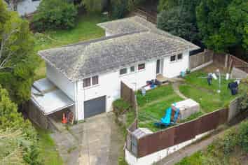 8 Makora Road, Massey