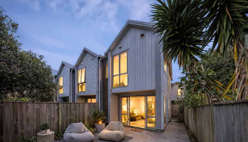 3/2B Walsall Street, Avondale