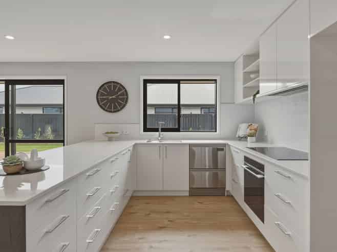 7 Bond Street, Springlands