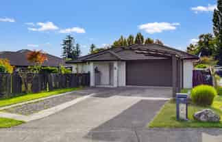 19 Riverholm Drive, Mangakakahi