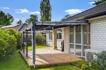 19 Riverholm Drive, Mangakakahi