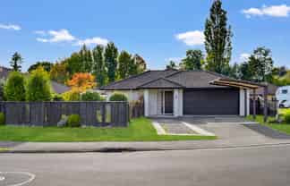 19 Riverholm Drive, Mangakakahi