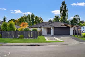 19 Riverholm Drive, Mangakakahi