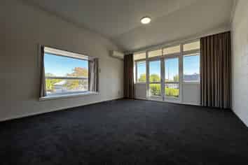 1-1054 Colombo Street, Saint Albans