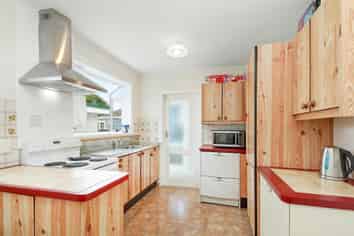 98 Thackeray Street, Trentham