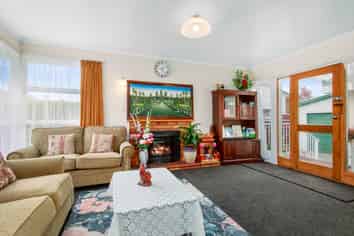 98 Thackeray Street, Trentham