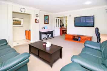  Baverstock Road, Flat Bush