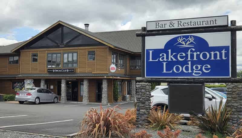 100 Lake Terrace, Taupo