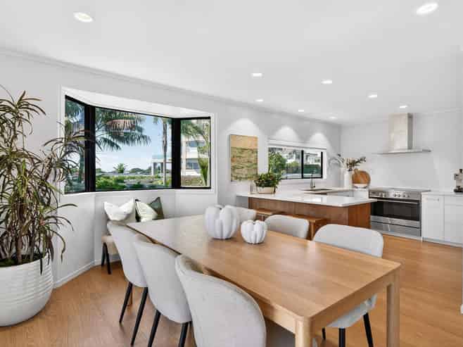  2/10 Sylvan Park Avenue, Milford