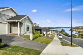 158 Arran Point Parade, Orewa