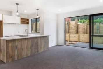 43B Heathfield Avenue, Huntington