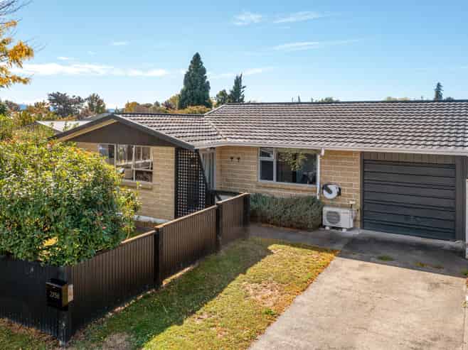 2/56 Leefield Street, Blenheim