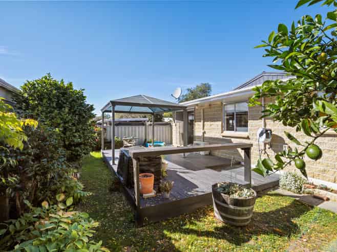 2/56 Leefield Street, Blenheim