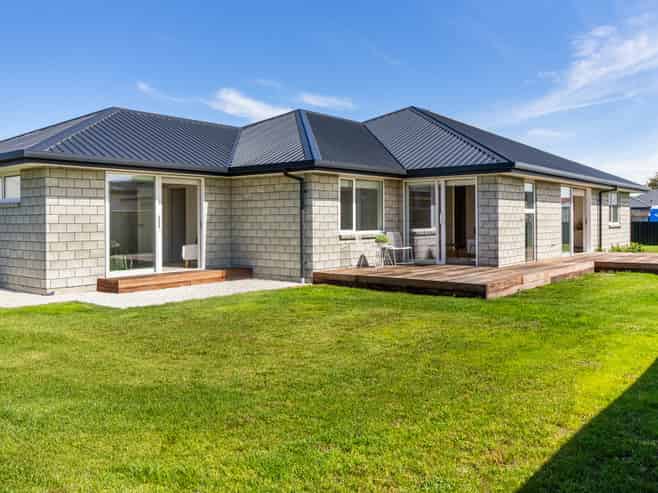 9 Whareatea Road, Redwoodtown