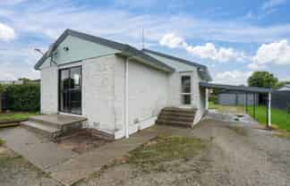 44 Dundee Place, Strathern