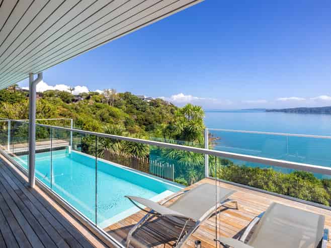 59 Kennedy Point Road, Surfdale