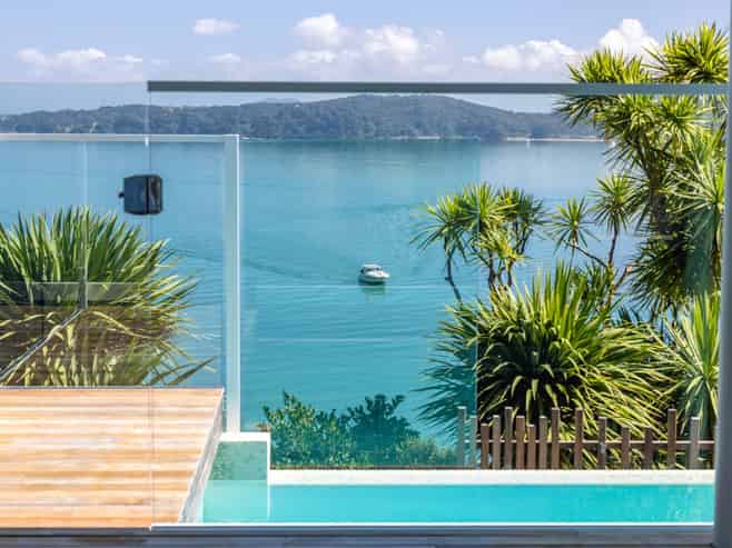 59 Kennedy Point Road, Surfdale