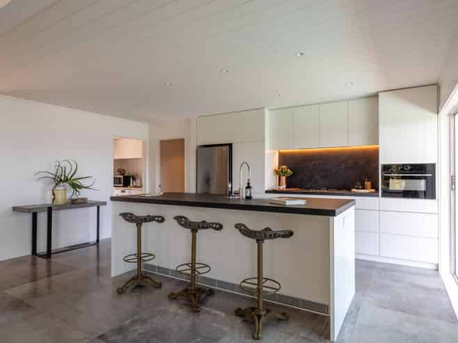 59 Kennedy Point Road, Surfdale