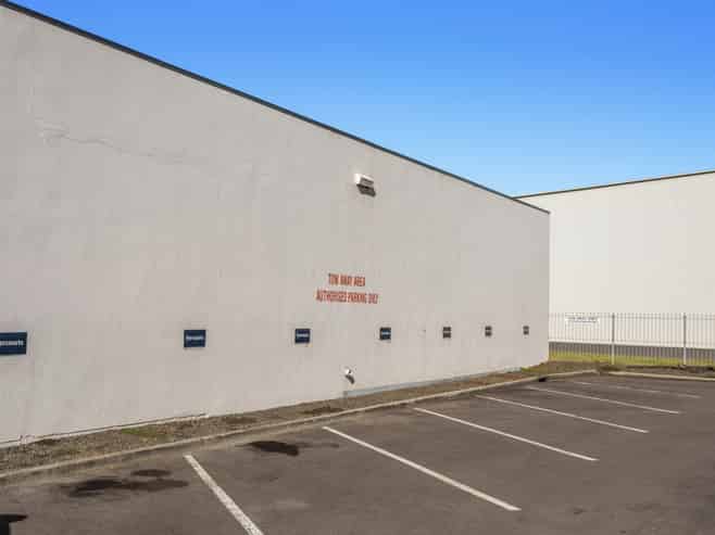 Town Centre Large Format Retail/Office