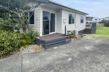 85 Kahukura Avenue , Waitarere Beach