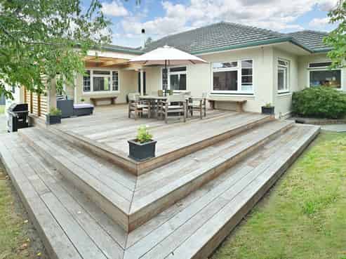 807 Tawa Street, Mahora