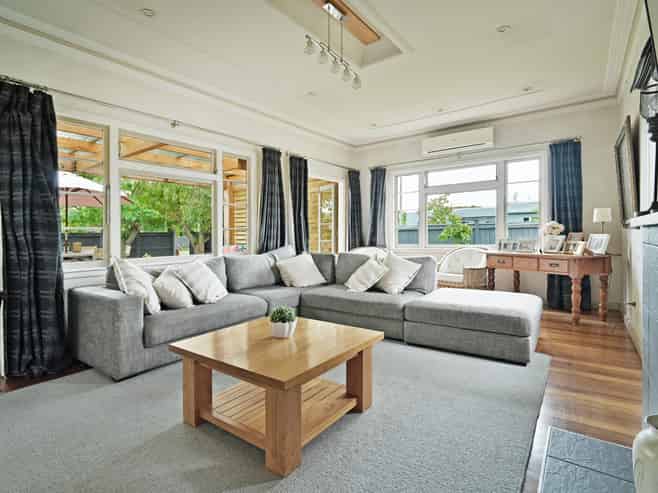 807 Tawa Street, Mahora