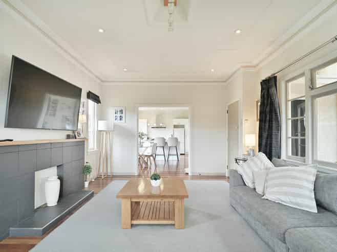 807 Tawa Street, Mahora