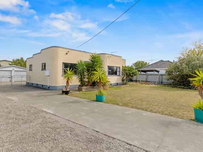 10 Burden Street, Blenheim