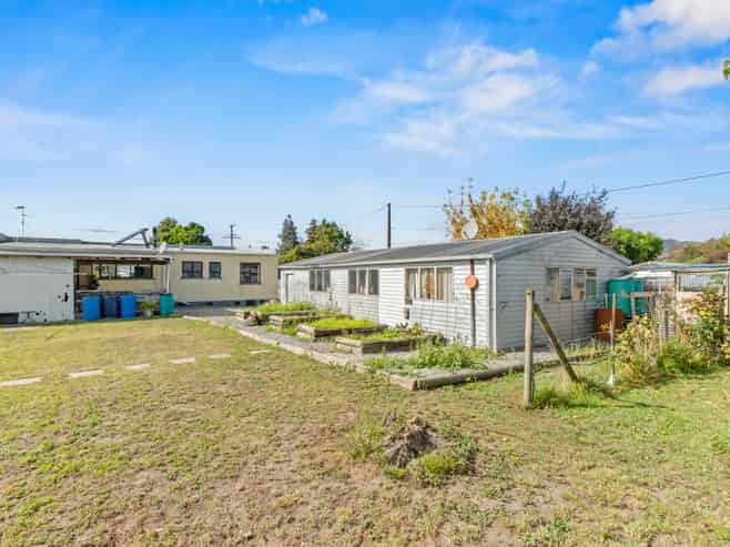 10 Burden Street, Blenheim
