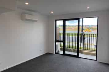 1/2 Unga Place, Beachlands