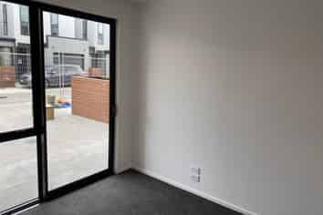 1/2 Unga Place, Beachlands