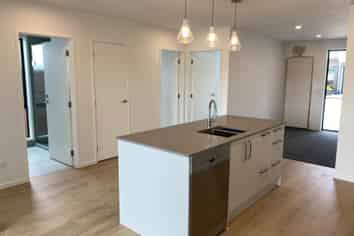 1/2 Unga Place, Beachlands