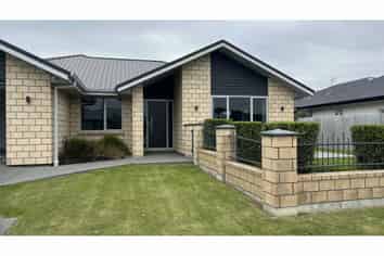 23 Whiteoak Grove, Tinwald