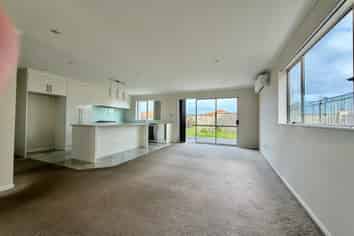 14 Shelby Lane, Flat Bush